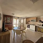 Lägenhet Casa Di Roberto